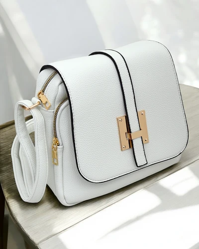 Royalfashion Vielseitige quadratische Tasche aus ökologischem Leder