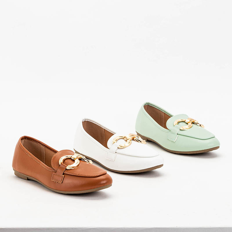 OUTLET Braune Damenmokassins mit Pyolens-Dekoration - Schuhe