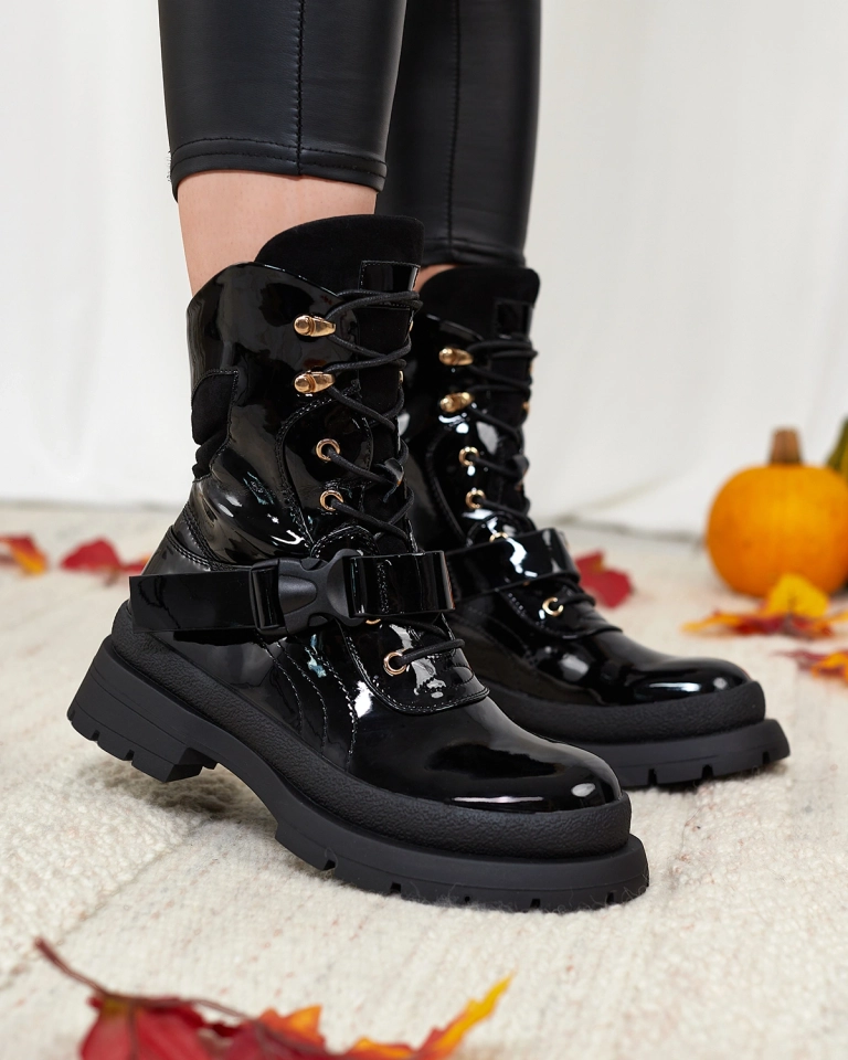 Royalfashion Damen Lackstiefel in schwarz Setogy