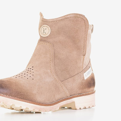 Hellbraune Damenstiefel mit flachem Absatz Judetta - Schuhe