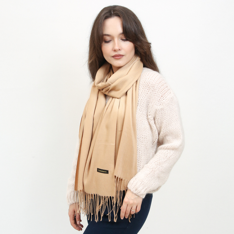 Hellbrauner großer Damenschal mit Quasten - Accessoires