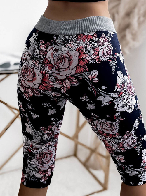 Жіночі шорти 3/4 з квітковим принтом темно-синього та коралового кольорів PLUS SIZE - Одяг