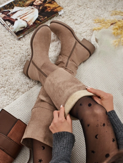 Damen Overknee-Stiefel aus Öko-Wildleder mit Fransen Ostrelia