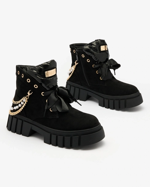 Жіночі утеплені черевики з екозамші Royalfashion чорного кольору Dahaff