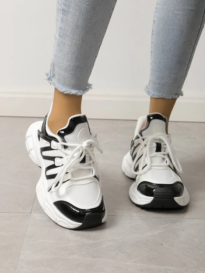 Royalfashion Damen sportliche Sneakers auf dickerer Sohle Loness