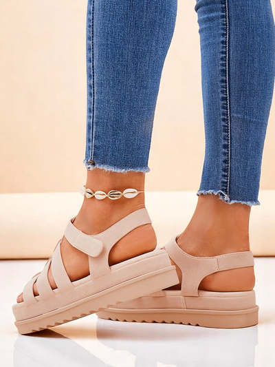 Sandaly Royalfashion - Caligae Beige Wildleder auf Plateau - Ideal für Sommer und Frühling