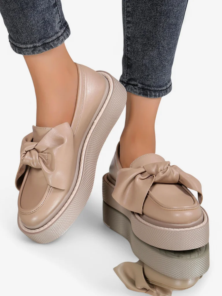 Royalfashion Elegante Damenmokassins mit einer Schleife Ortto