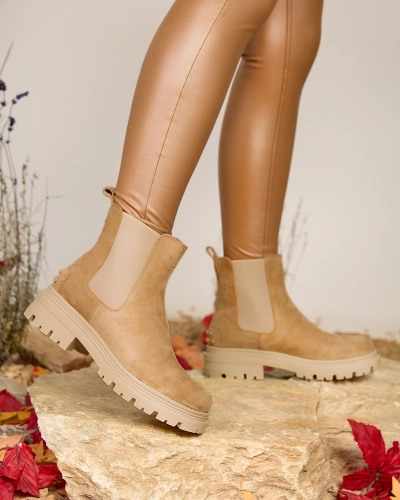 Royalfashion Damen Isolierte Stiefel in camel Comfy Walk