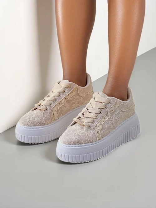 Royalfashion Жіночі спортивні кросівки з шнурівкою Coronna