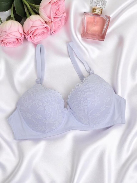 Royalfashion Жіночий бюстгальтер з поролоном і мереживом Elegance Lace