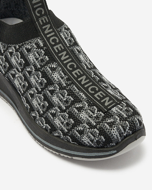 Чорно-сірі жіночі спортивні сліпони з принтом Scerpa- Footwear