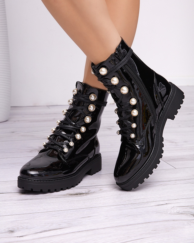 Schwarz lackierte Damenstiefel mit Redias-Perlen - Schuhe