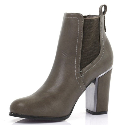 Botki na słupku w kolorze szarobrązowym - Obuwie