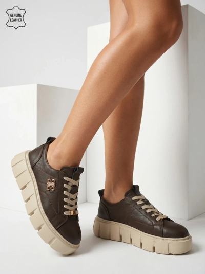 Sportliche Damen-Sneakers aus Naturleder Taures