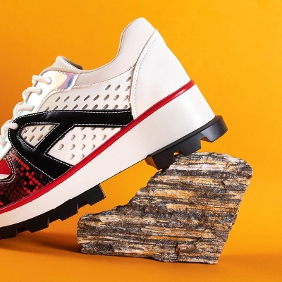 OUTLET Weiße und rote Turnschuhe mit Farbeinsätzen Meia - Footwear