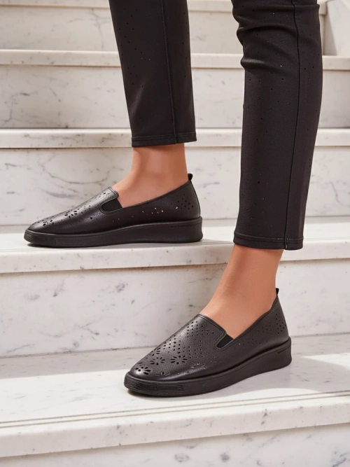 Чорна Елегантність Ікона