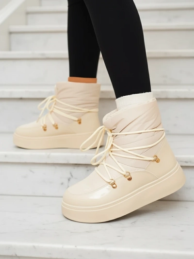 Royalfashion Damen Schlupf-Schneestiefel in Cremefarbe Dabenda