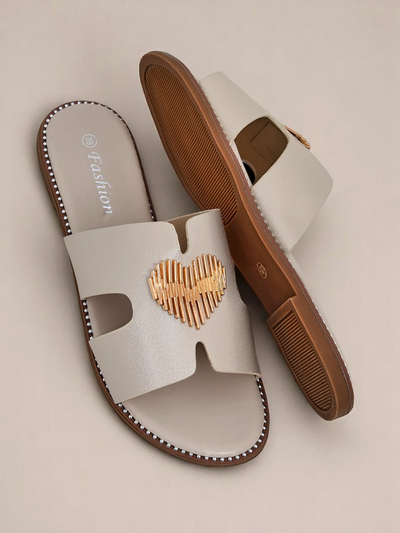 Royalfashion Damen Pantoletten mit flacher Sohle Heart Chic