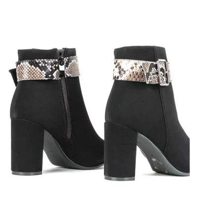 OUTLET Schwarze Stiefeletten mit Schnalle a'la Schlangenhaut Anya - Schuhe