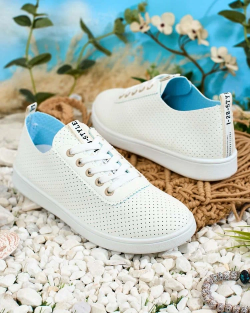 Жіночі ажурні кросівки Royalfashion Umurra