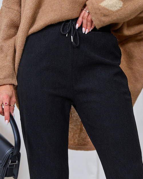 Жіночі штани з вельветової тканини Royalfashion чорного кольору