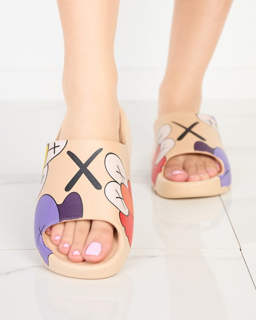 Бежеві жіночі резинові шльопанці з принтом Pfizz