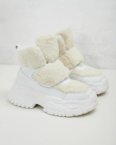Royalfashion Damen Schneestiefel mit Schafsfell Segulla