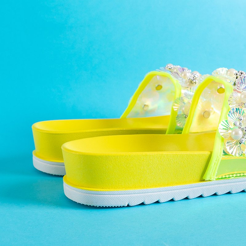 Жовті неонові жіночі шльопанці з оздобленням на платформі Maurelle