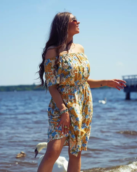 Жіноча квіткова міні-сукня Royalfashion а-ля гіпюрований бежевий