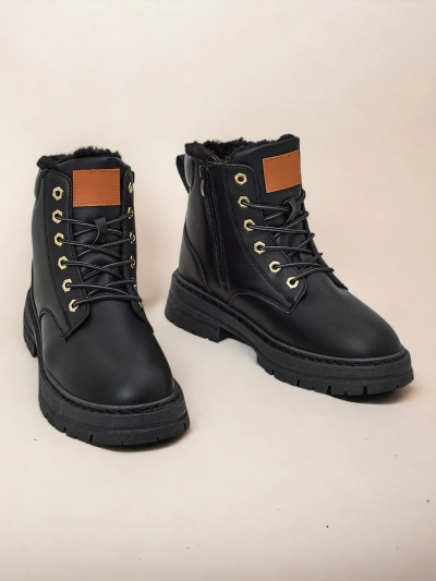 Royalfashion Damen isolierte Trapery-Stiefel Radoras