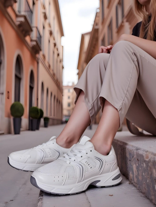 Royalfashion Жіночі кросівки Resioo