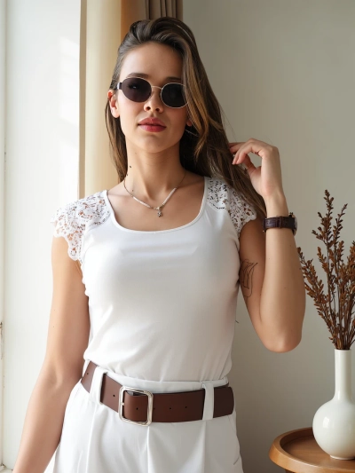 Royalfashion Baumwoll-T-Shirt für Damen mit Spitzenärmeln