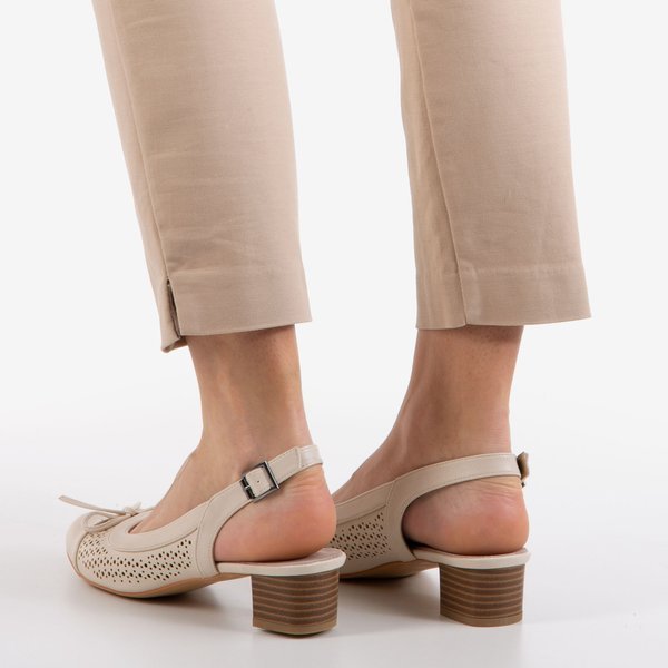 Beige Lecaone Damen-Sandaletten mit niedrigen Absätzen - Schuhe