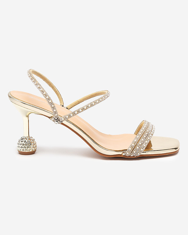Gold lackierte Hausschuhe mit niedrigem Absatz Lakopi - Schuhe