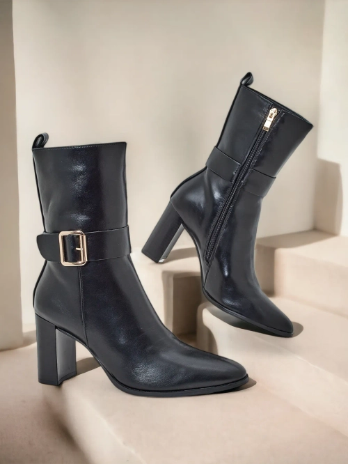 Жіночі чоботи на підборі Royalfashion на Аміор