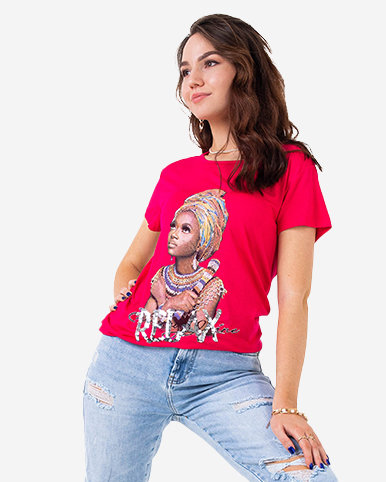 Fuchsiafarbenes Damen-T-Shirt mit buntem Aufdruck und Pailletten - Kleidung