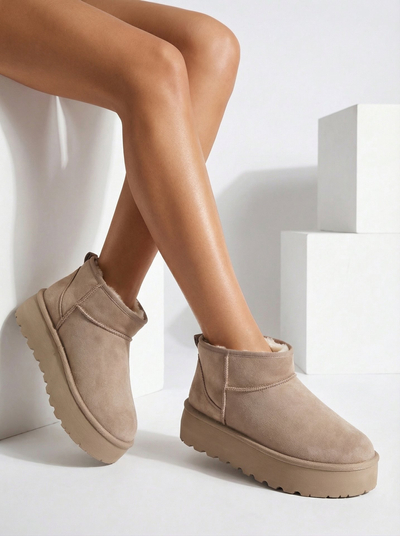 Royalfashion Damen Plateau a'la Schneestiefel Dagodo