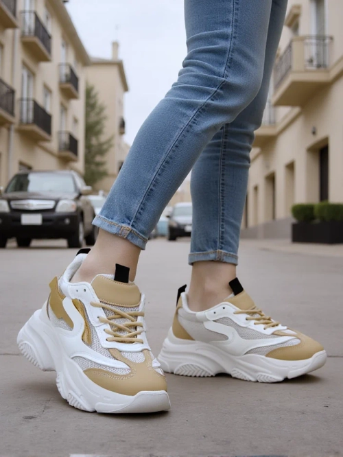 Королівська мода Жіночі платформи і кросівки Sogorra