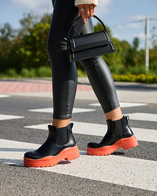 Royalfashion Чорні жіночі черевики a'la sztyblety на помаранчевій підошві Aterisa