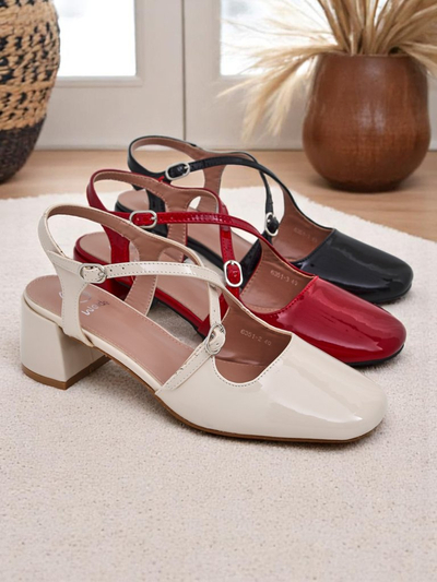 Royalfashion Damenschuhe mit niedrigem Absatz und dekorativen Riemchen Lollita