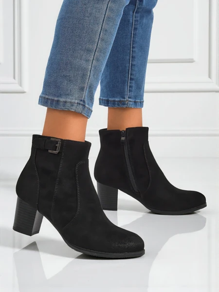 Damen Stiefeletten aus Eco-Wildleder mit Absatz Crimson Dusk