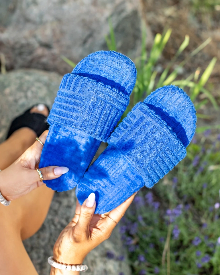 Royalfashion Cobalt gemusterte Flip-Flops für Damen Ewada