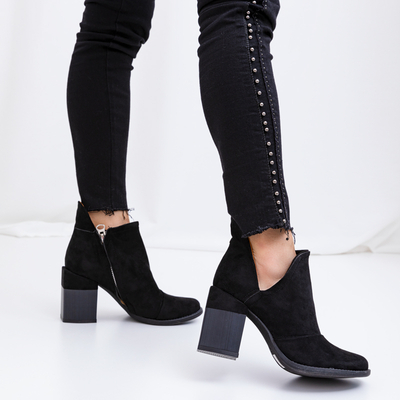 Schwarze Damenstiefel mit Ausschnitten Plinara - Schuhe