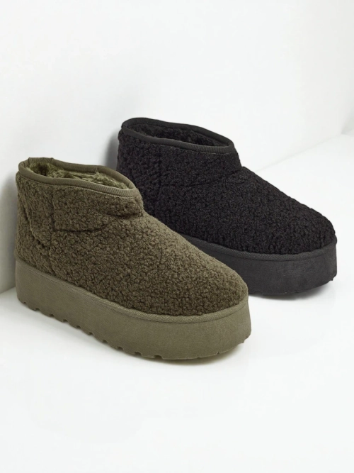 Короткі жіночі черевики а-ля снігоходи Marellin