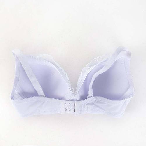 Білий мереживний бюстгальтер