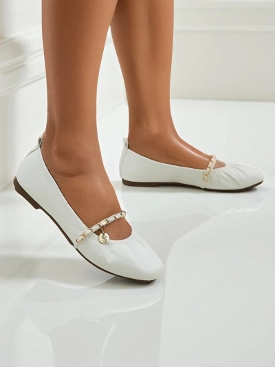 Weiße Damenballerinas Callista mit Kette – Öko-Leder, italienische Klassik