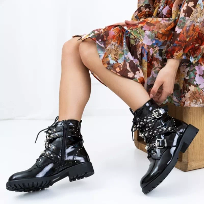 OUTLET Schwarze Damentaschen mit Amriel Jets - Schuhe