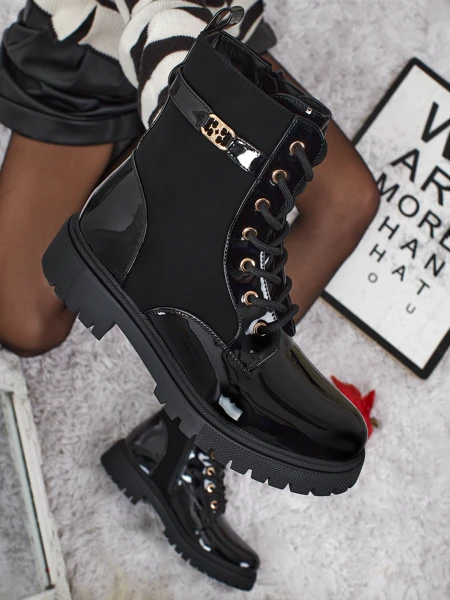 Ботильйони шнуровані з еко шкіри матової та лакованої Alvinea