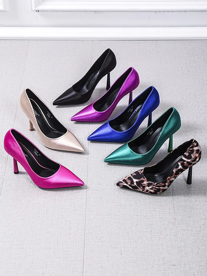 Royalfashion Damenpumps wie Satin Satylies