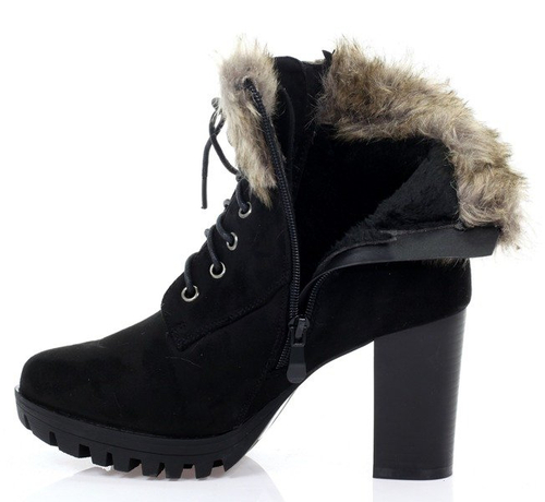 Czarne botki na słupku z futerkiem - Obuwie